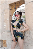 小小彬